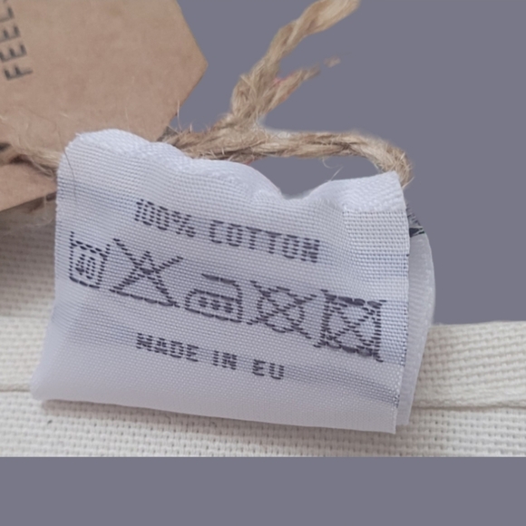 Emma Bridgewater Christmas Table Runner - Picture 11 of 11